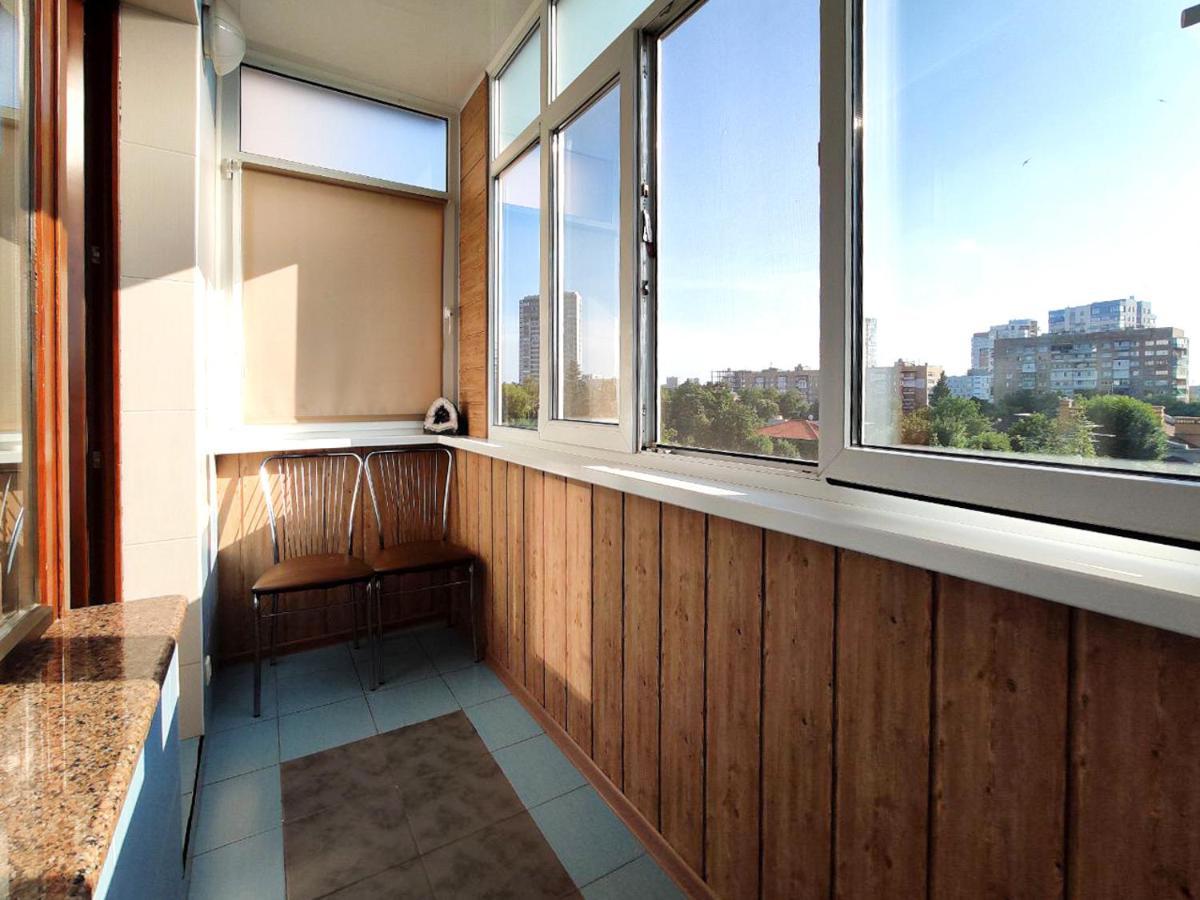 Lux Apartment Gorkiy Park Харков Екстериор снимка